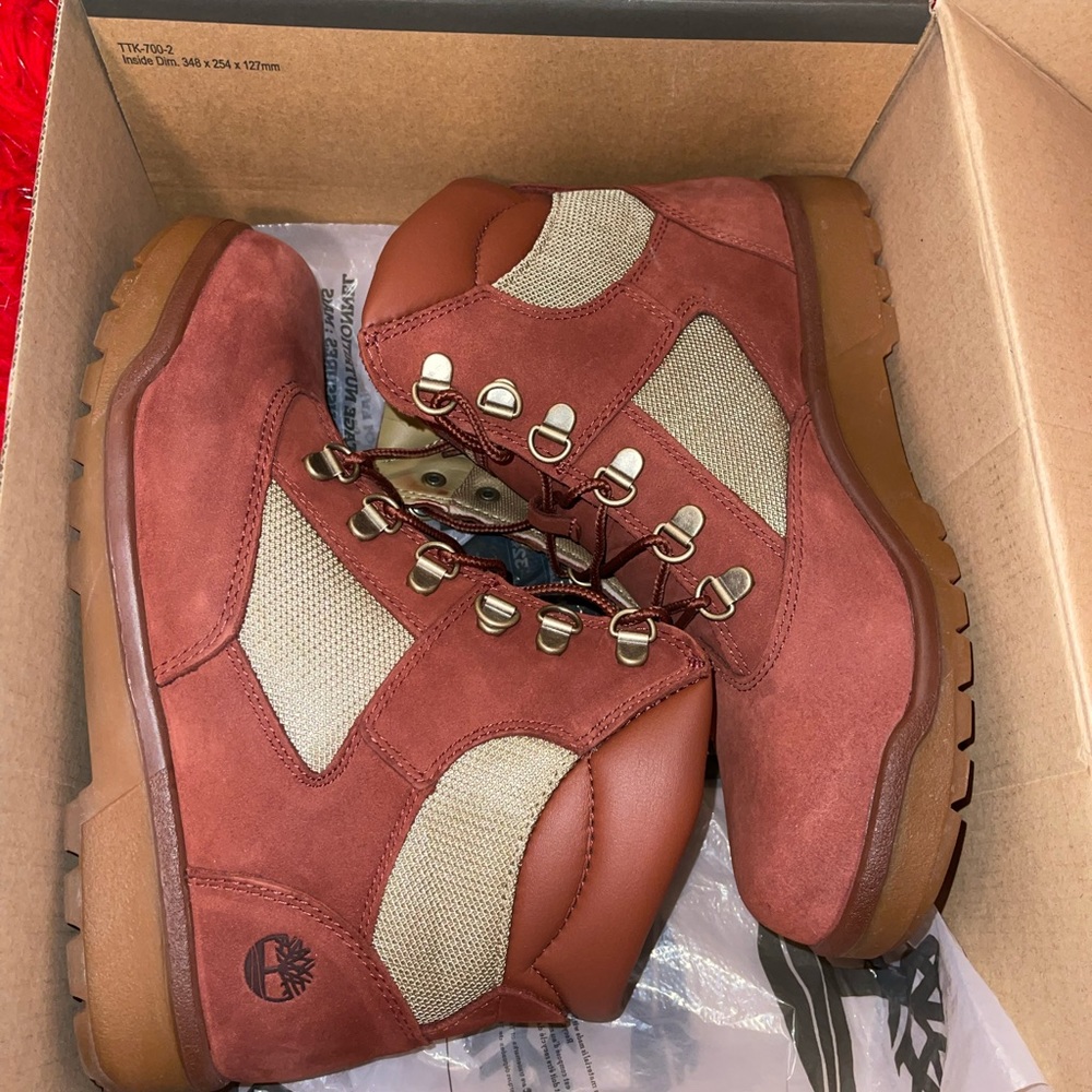Like new timberland boots